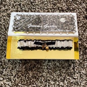 ❤️Vintage Garter by Treasure Masters